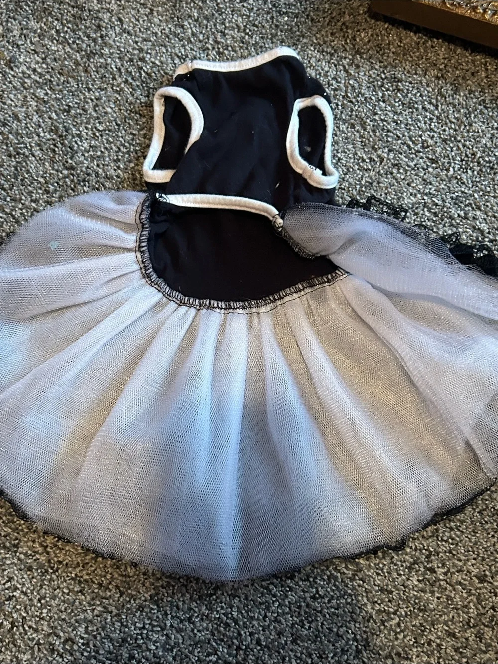 Glamorous Rhinestone Dog Tutu Dress, GC, Small, Fit 6-8 Pound Puppy, Adorable